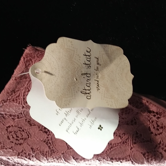 Altar'd State dress NWT! Size medium poly rayon dress perfect for spring - Picture 6 of 8